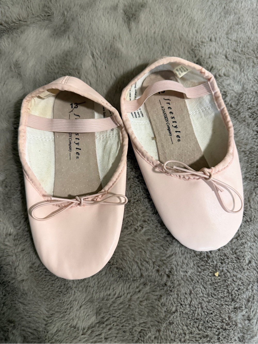 Freestyle Kids Ballet Flats in Pale Pink with Bow